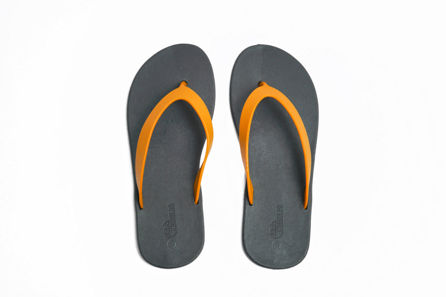 Flippy Black Sole Caramel Strap