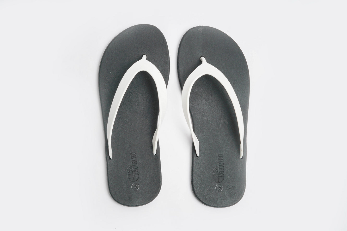 Flippy Black Sole White Strap