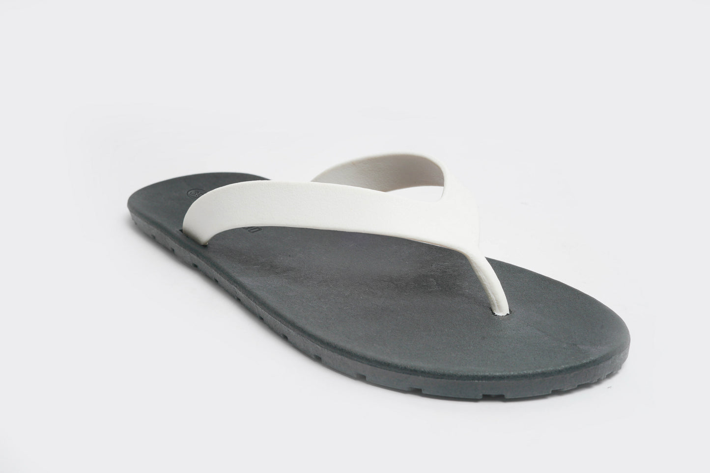 Flippy Black Sole White Strap