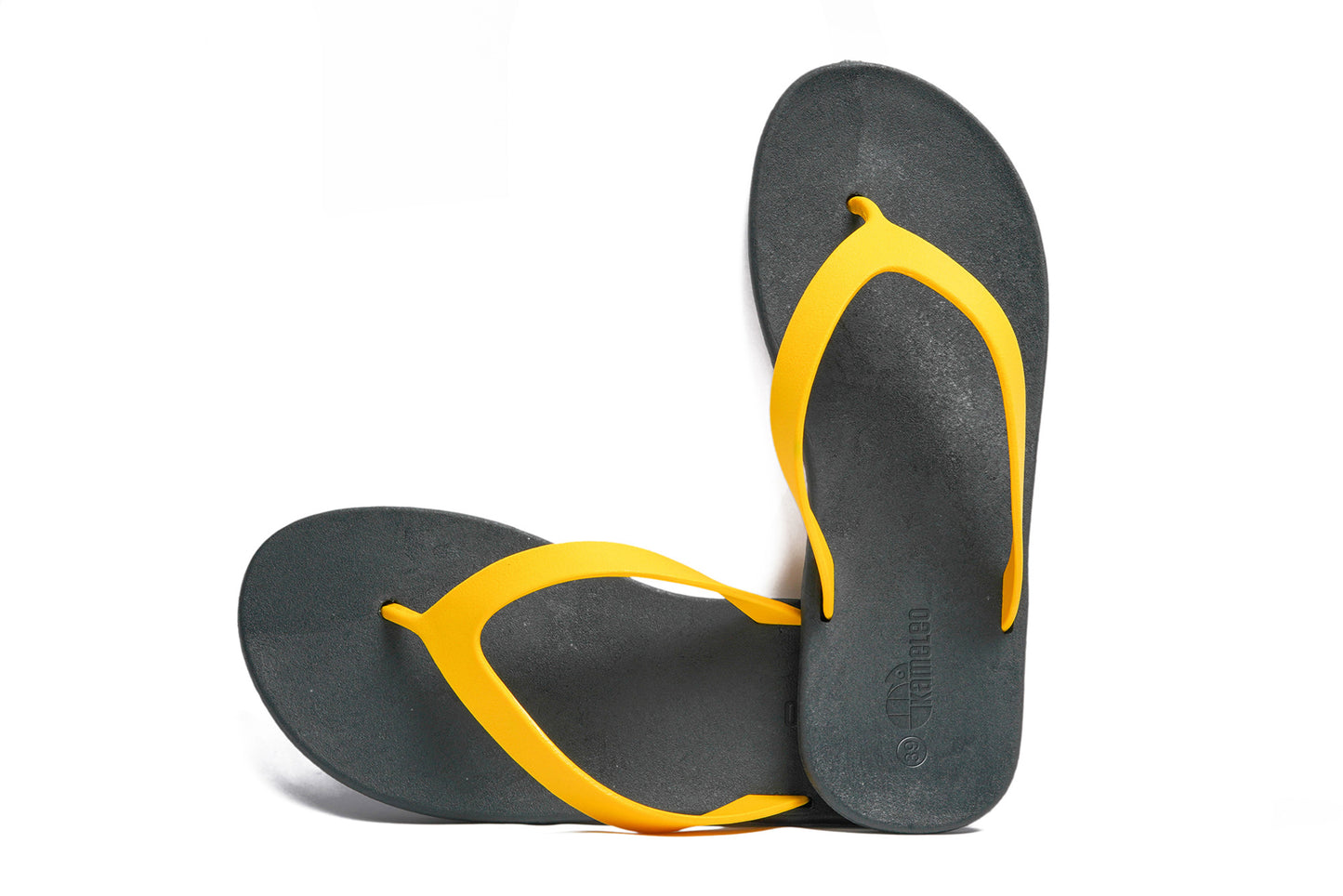 Flippy Black Sole Yellow Strap