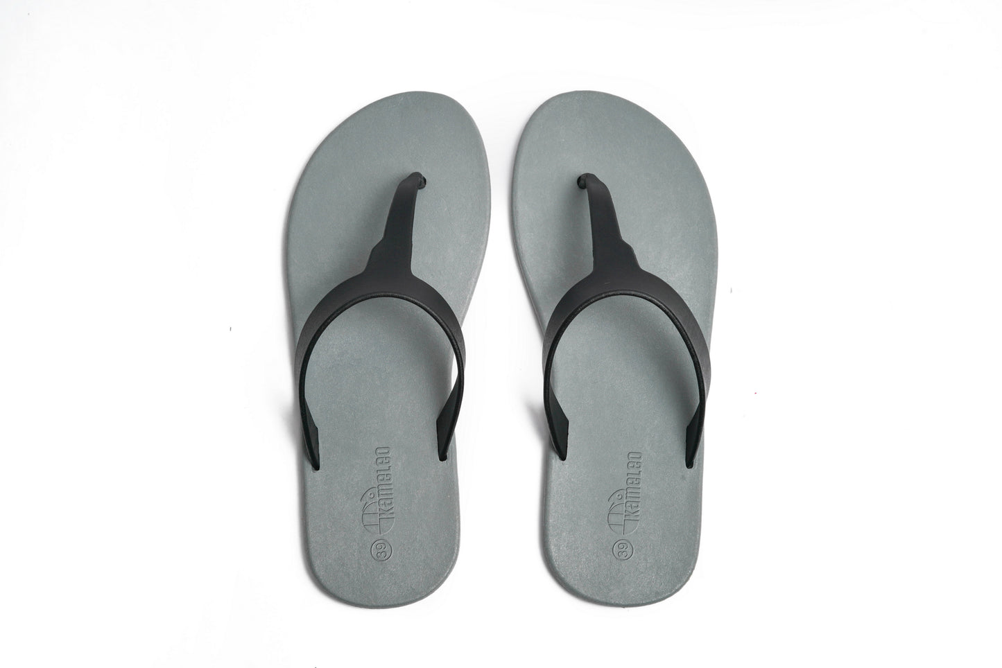 Thongs Grey Sole Black Strap