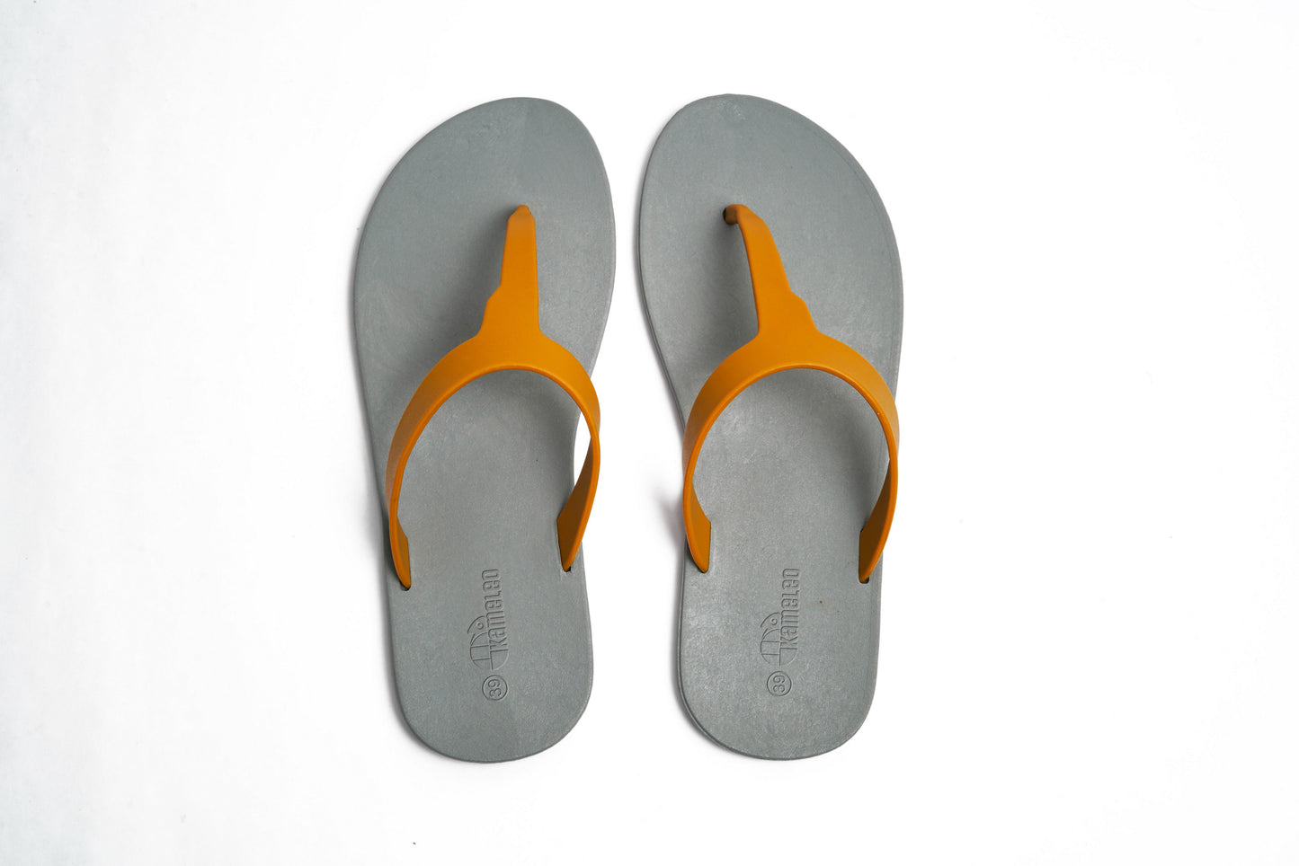 Thongs Grey Sole Caramel Strap