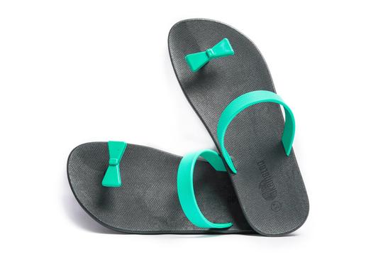 Poppi Bow Black Sole Green Strap