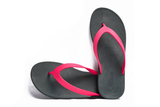 Flippy Black Sole Pink Strap