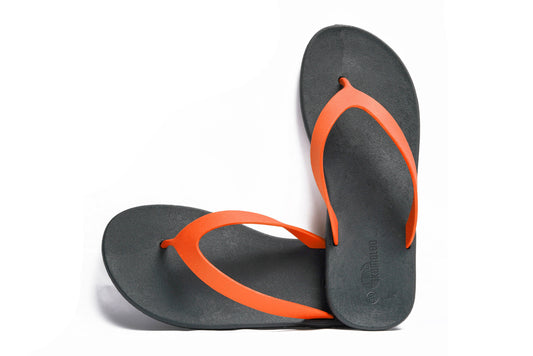 Flippy Black Sole Orange Strap