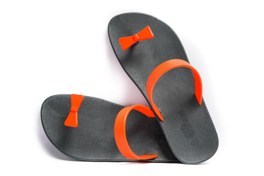Poppi Bow Black Sole Orange Strap