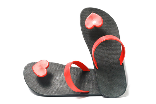 Poppi Heart Black Sole Red Strap