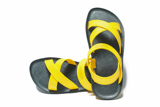 Cross Plus Kids Black Sole Yellow Strap