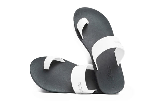 Pop Thumb Kids Black Sole White Strap