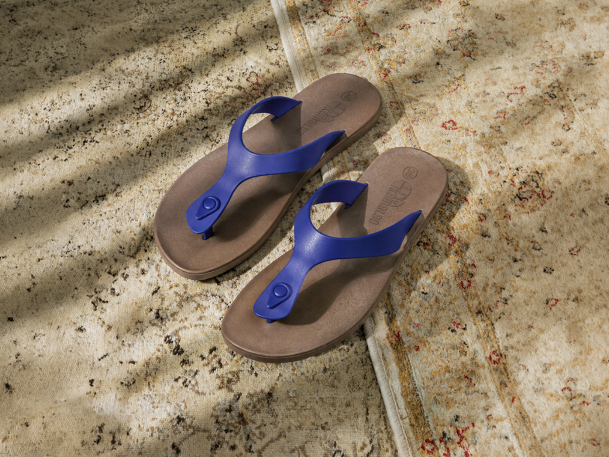 Candy Brown Sole Blue Strap
