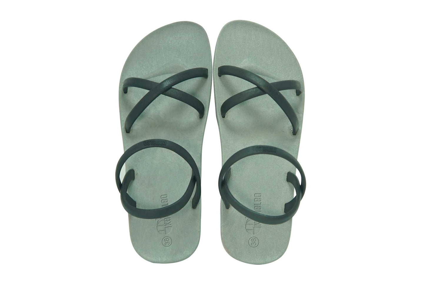 Cross Slim Grey Sole Black Strap