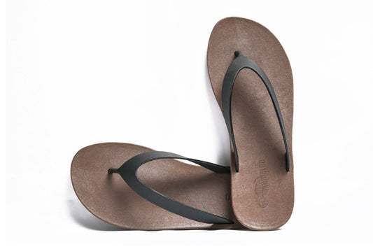 Flippy Brown Sole Black Strap