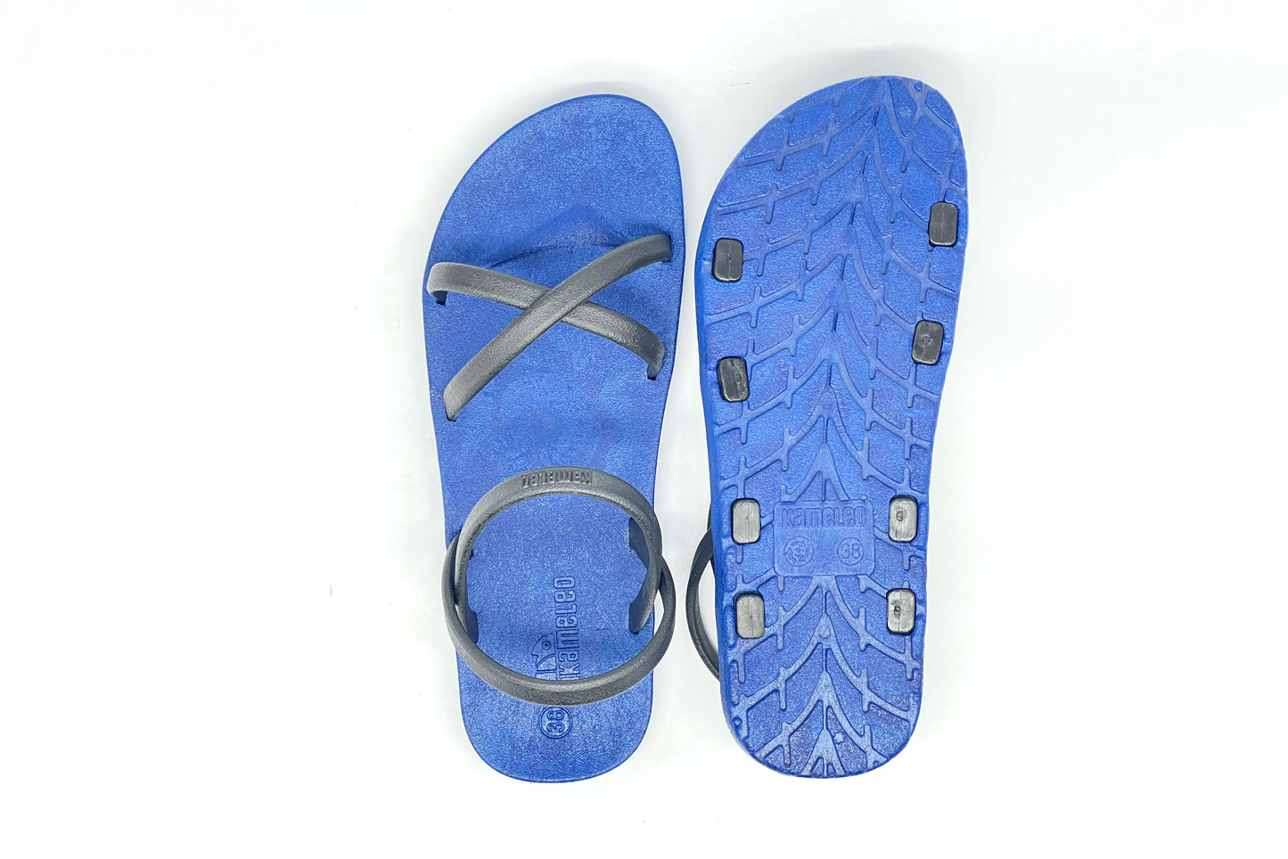 Cross Slim Blue Sole Black Strap