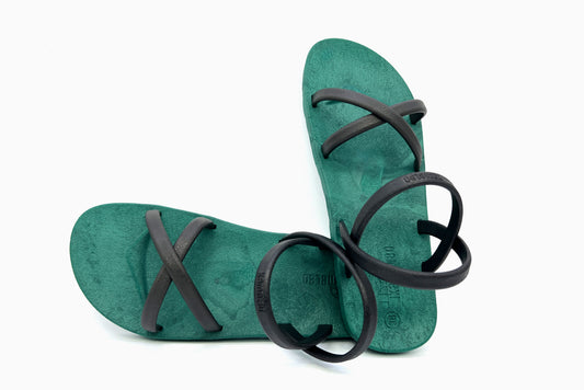 Cross Slim Green Sole Black Strap