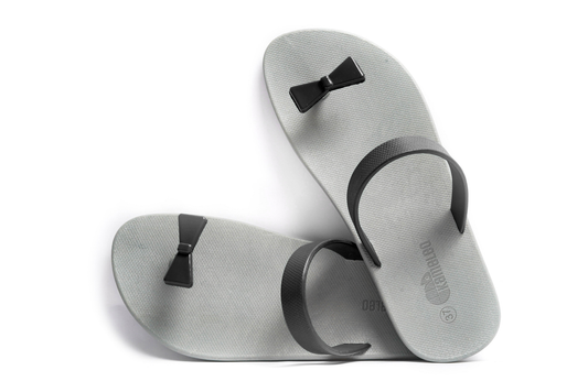 Poppi Bow Grey Sole Black Strap