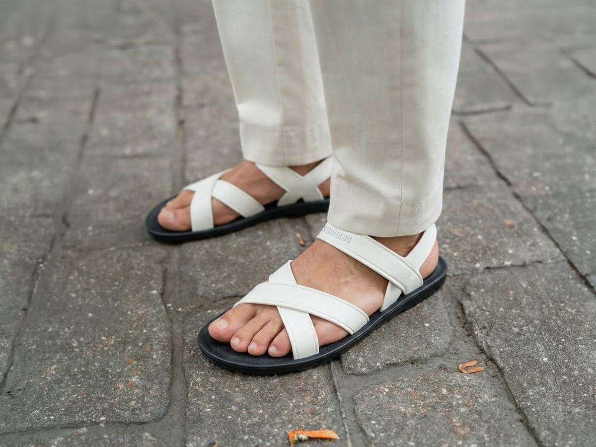Cross Plus Black Sole White Strap
