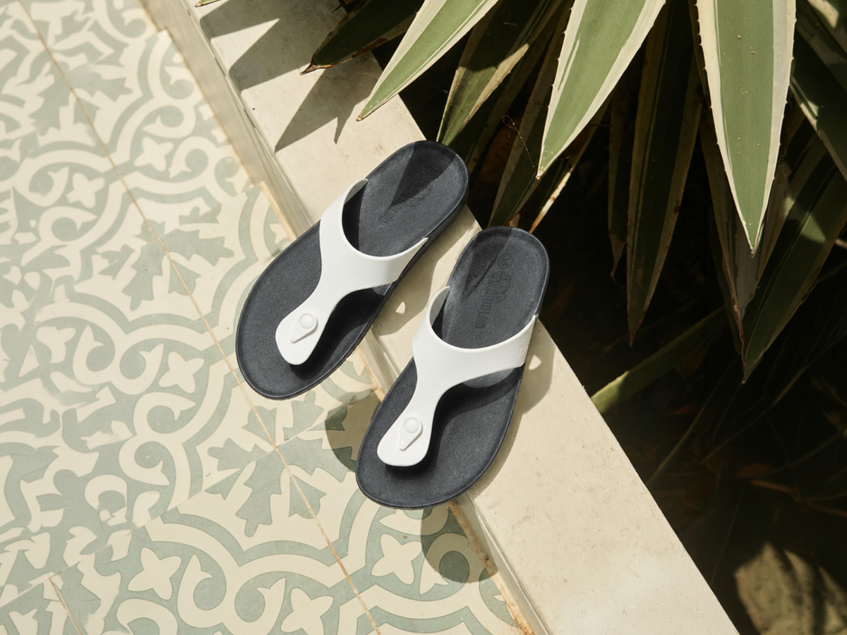 Candy Black Sole White Strap